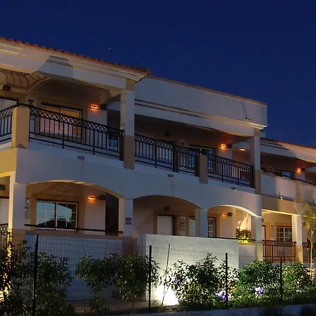 Turisticos Novochoro Apart Otel 3*