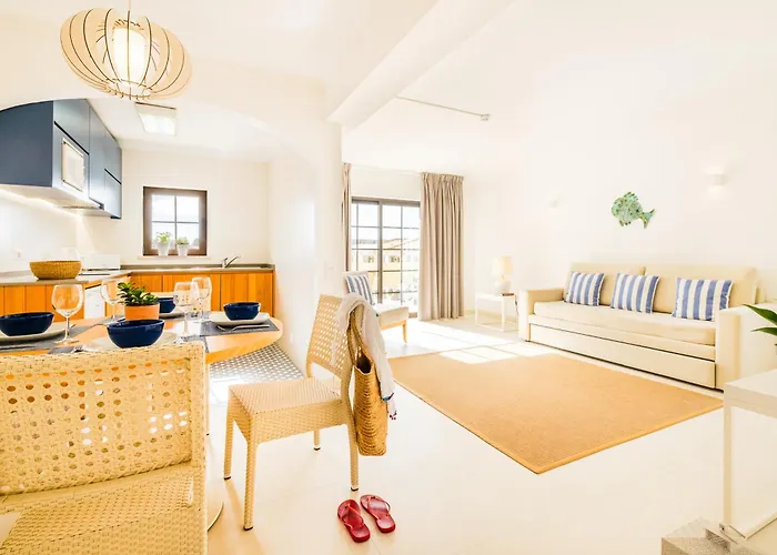 Turisticos Novochoro Aparthotel 3*