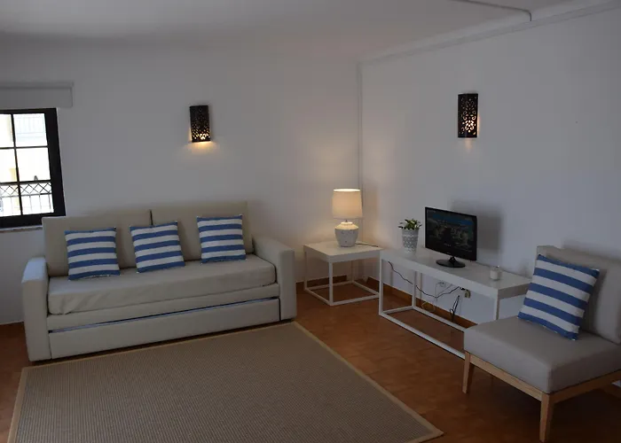 Turisticos Novochoro Aparthotel